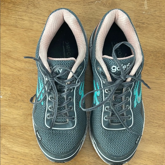 Women's Gdefy Gray and Pink Athletic Shoes - Picture 5 of 5